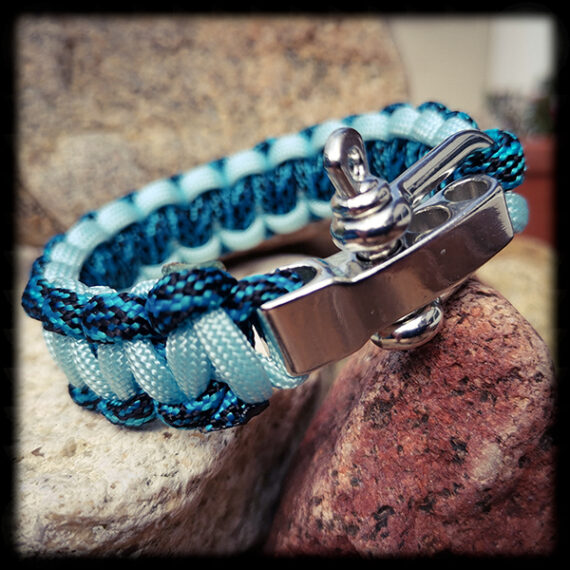 Bracelet de survie bleu en paracorde, fermeture ajustable par manille